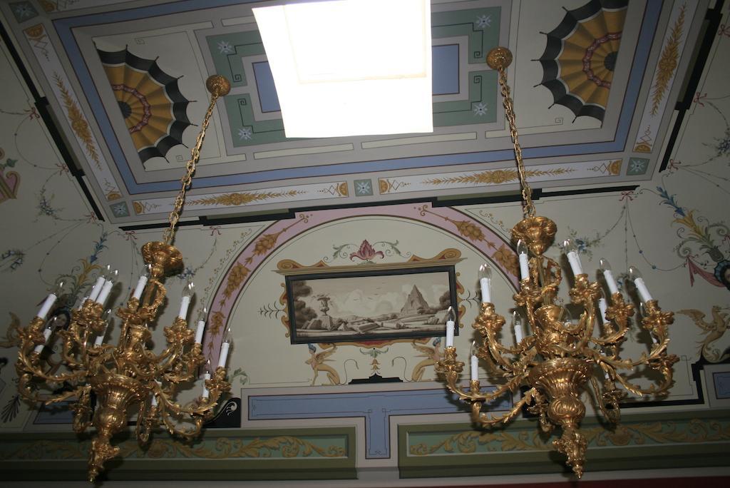 Palazzo Franza Musaro Удженто Экстерьер фото