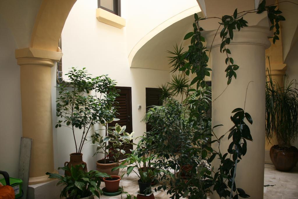 Palazzo Franza Musaro Удженто Экстерьер фото